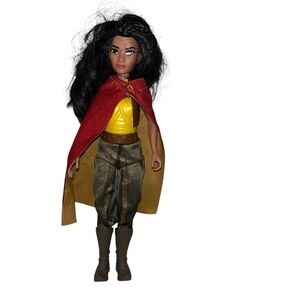 Disney Raya and the Last Dragon 11” Doll Red Cape Boots Warrior figure